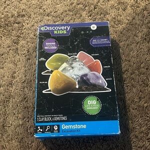 Discovery kids gemstones excavation kit